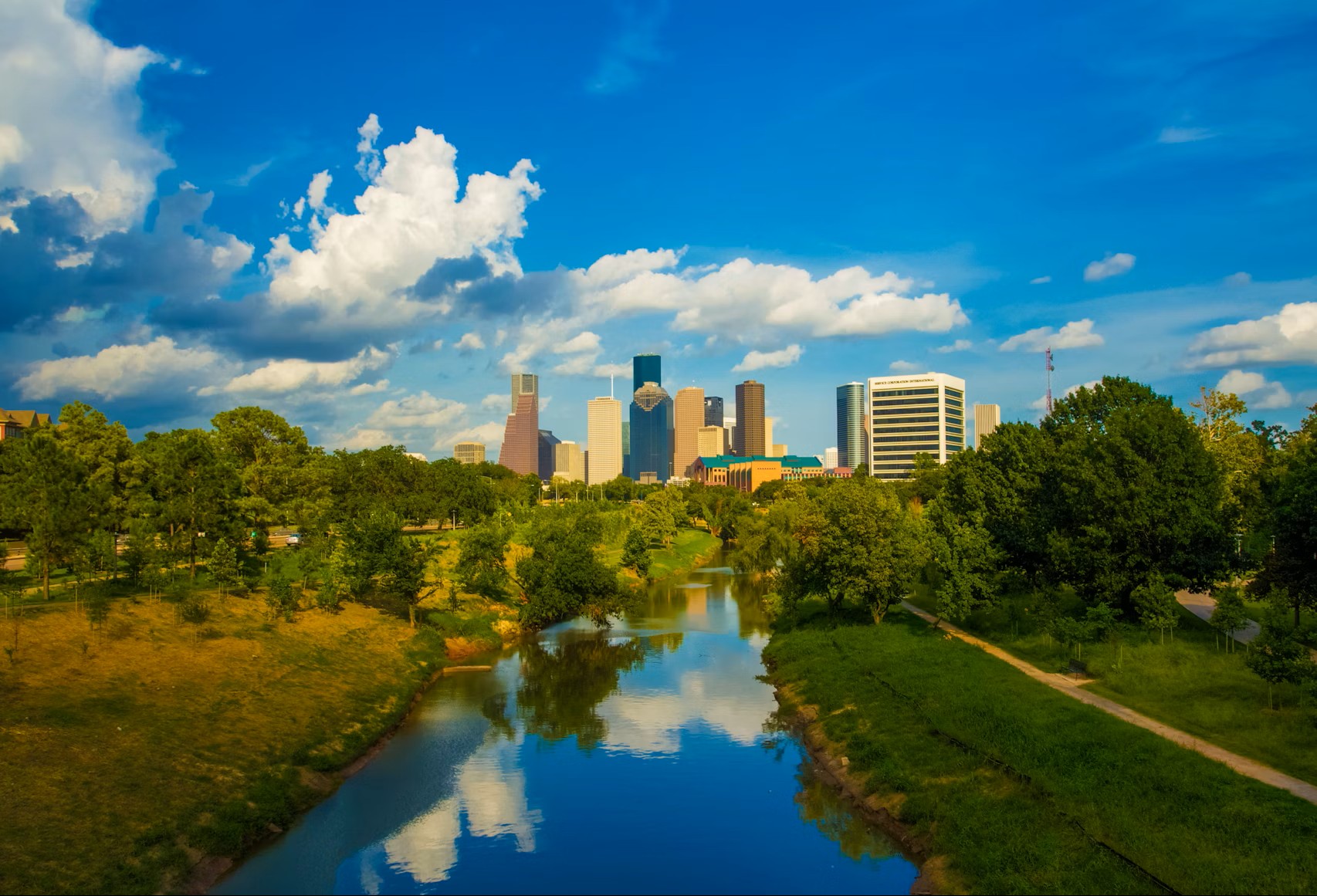 Houston skyline.jpg
